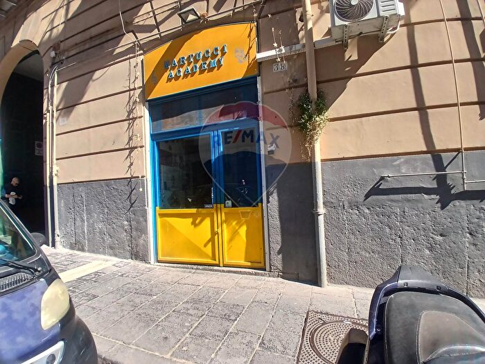 Appartamento monolocale in vendita in Via Martucci, Napoli