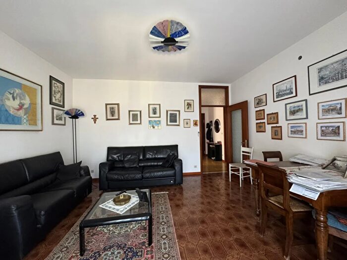 Appartamento trilocale in vendita in Via Gherardo Ghirardini, Este