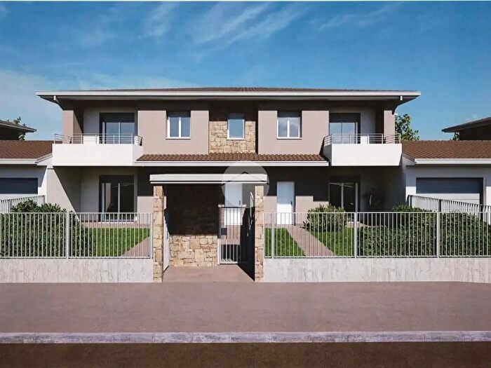 Appartamento trilocale in vendita in Via Pratolungo, Gussago