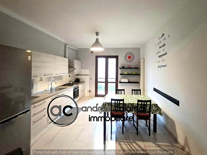 Appartamento quadrilocale in vendita in Via Visiana, Prato