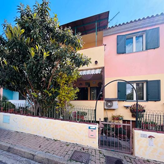 Appartamento quadrilocale in vendita in Orosei