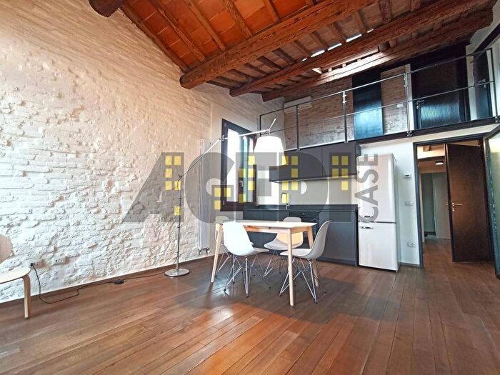 Appartamento con 5 locali in affitto in Santa Sofia Altinate, Padova