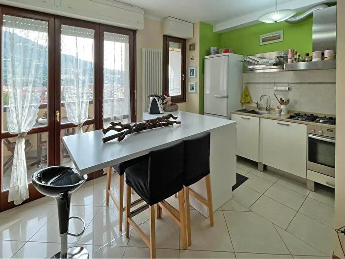 Appartamento quadrilocale in vendita in Via Garibaldi Pescia, Pescia