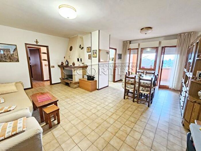 Appartamento con 5 locali in vendita in Umbertide