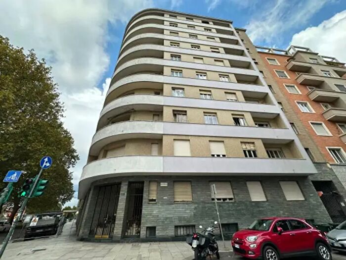 Appartamento con 6 locali in vendita in Corso Re Umberto, Torino