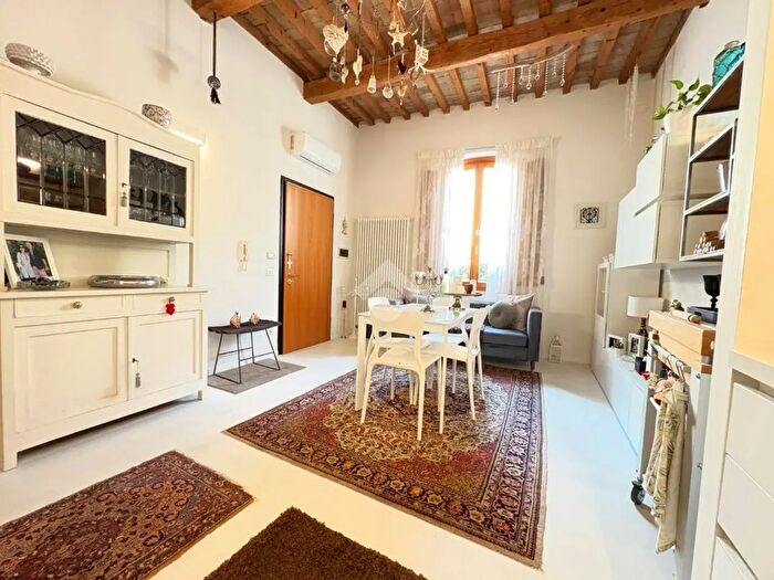 Appartamento quadrilocale in vendita in Circonvallazione Fiume Montone Abbandonato, Ravenna
