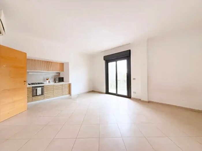 Appartamento bilocale in vendita in Via Arzana, Roma