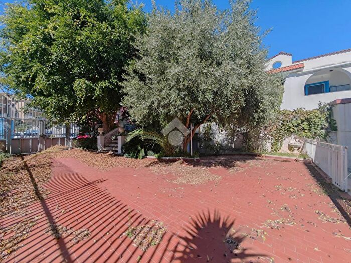 Appartamento quadrilocale in affitto in Via Annecchino Raimondo, Pozzuoli