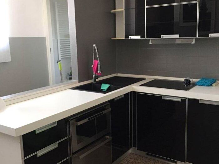 Appartamento trilocale in affitto in Via Giuseppe Garibaldi, Centro, Bergamo