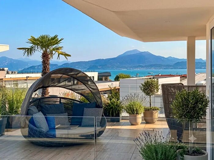 Appartamento bilocale in vendita in Via Facchetti, Peschiera Del Garda