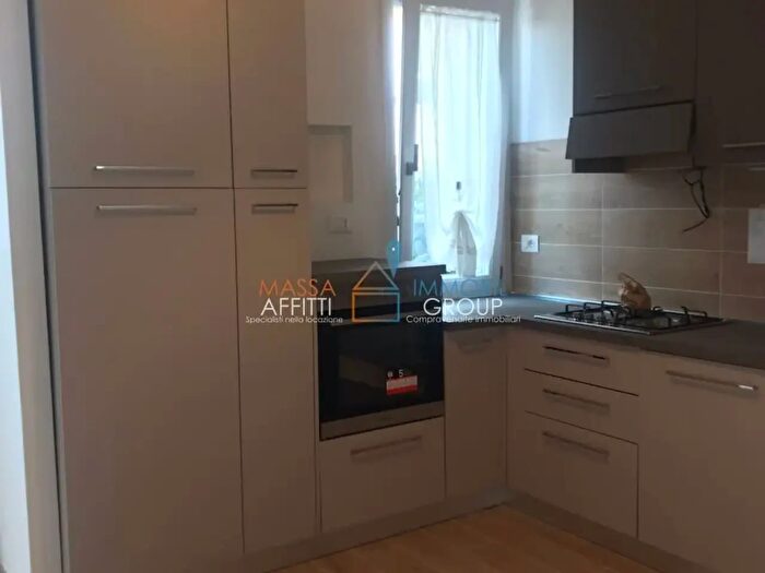 Casa trilocale in affitto in Via Pisa, Massa
