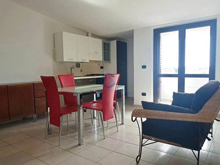 Appartamento trilocale in affitto in Borgia