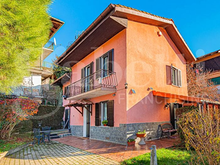 Casa quadrilocale in vendita in Via Piemonte, Trana