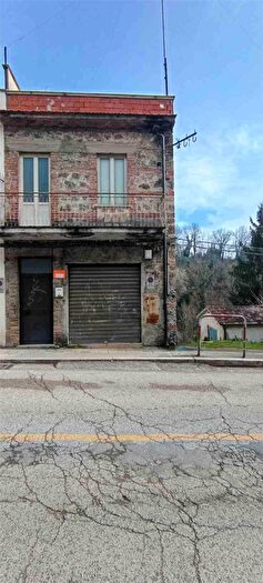 Casa con 5 locali in vendita in Pontecorvo