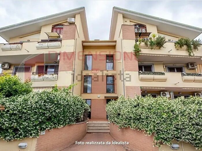 Appartamento bilocale in vendita in Via Roccaspinalveti, Roma