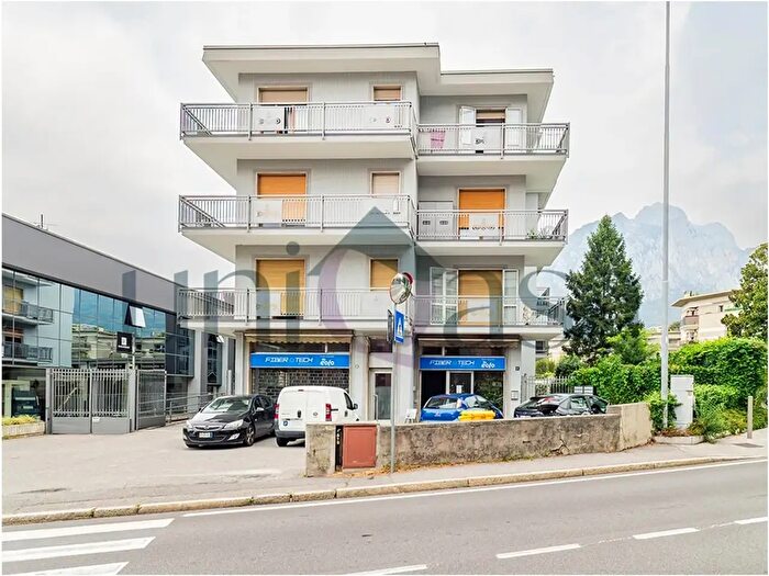 Appartamento trilocale in vendita in Cosro Promessi Sposi, Lecco