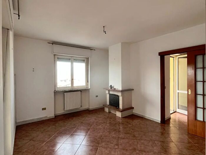 Appartamento quadrilocale in affitto in Lusciano