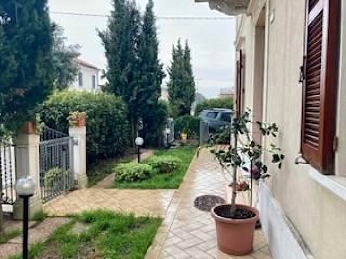 Appartamento con 6 locali in vendita in Fano