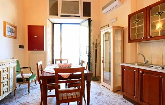 Appartamento bilocale in vendita in Piazza del Popolo, PresicceAcquarica