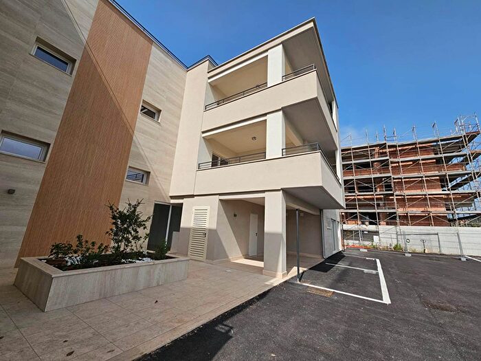 Appartamento trilocale in vendita in Fiano Romano