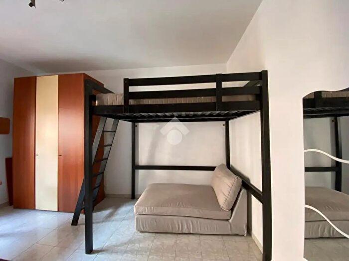 Appartamento monolocale in affitto in Via Poggi d'Oro, Roma