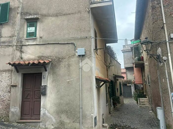 Appartamento bilocale in vendita in Piazza M Fanti, Montecompatri