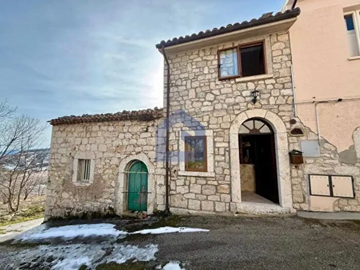 Casa con 6 locali in vendita in Via Guglielmo Marconi a, Montenerodomo