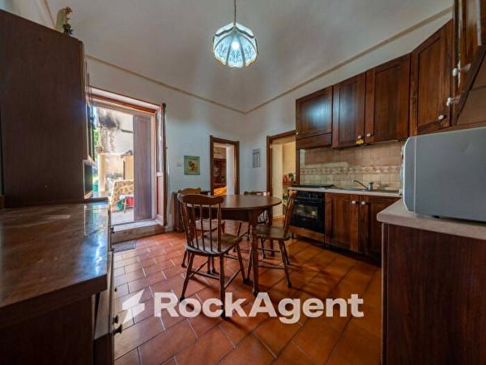 Appartamento con 5 locali in vendita in Via C Battisti, Sennori