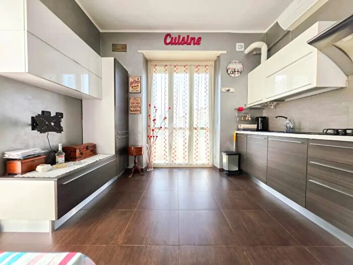 Appartamento bilocale in vendita in Via Michele Coppino, Torino