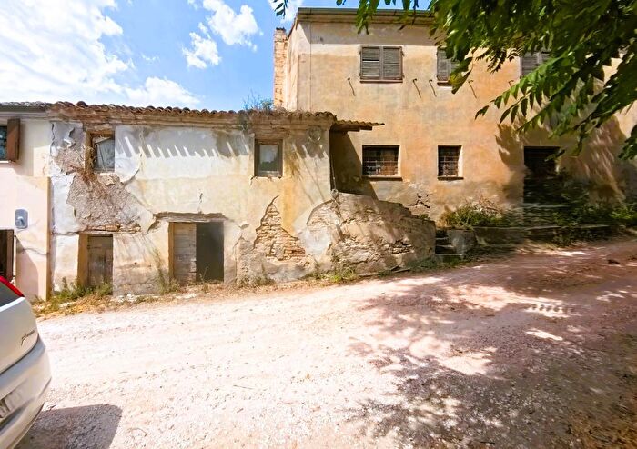 Casa trilocale in vendita in Contrada Castelletta, Civitanova Marche