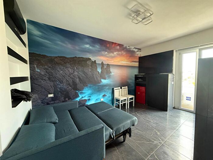 Appartamento monolocale in vendita in Via Lubiana Snc, Carbonia