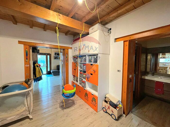 Casa con 6 locali in vendita in Via del Piano, Scarperia e San Piero