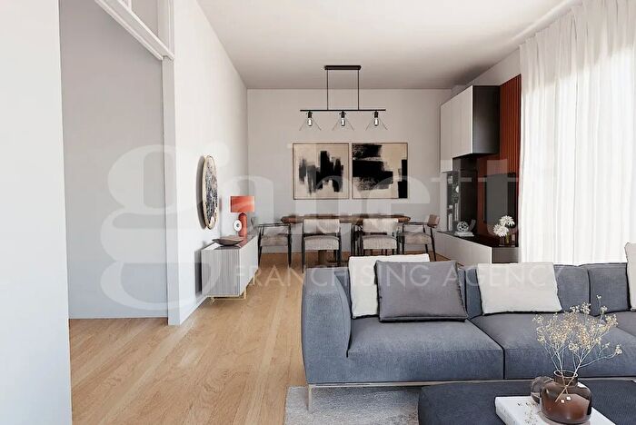 Case in Vendita e in Affitto - 3