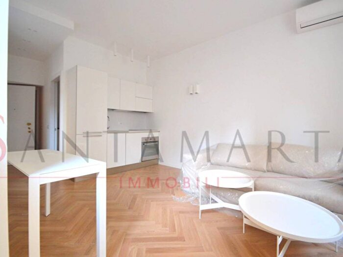 Appartamento bilocale in affitto in Corso Monforte, San Babila, Milano