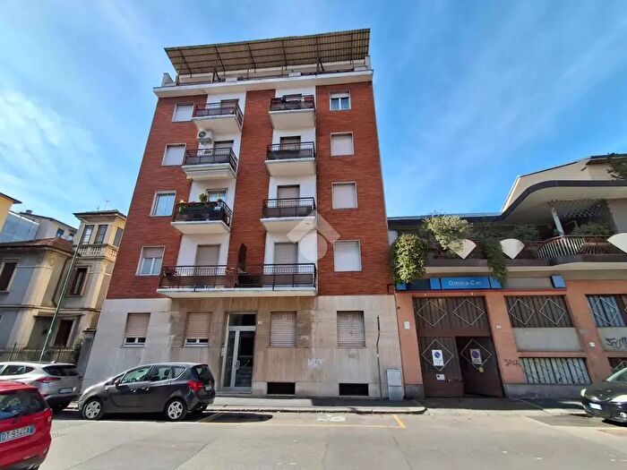 Appartamento trilocale in vendita in Via Cesare Battisti, Sesto San Giovanni