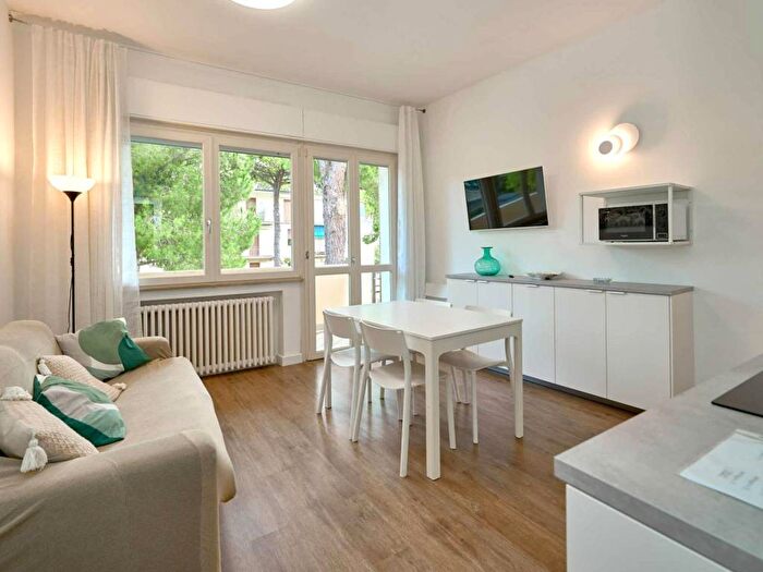 Appartamento quadrilocale in affitto in Viale Antonio Gramsci, Milano Marittima, Cervia