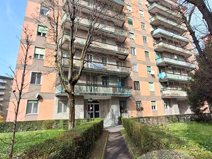 Appartamento bilocale in affitto in Via Cassanese, Segrate Centro, Segrate