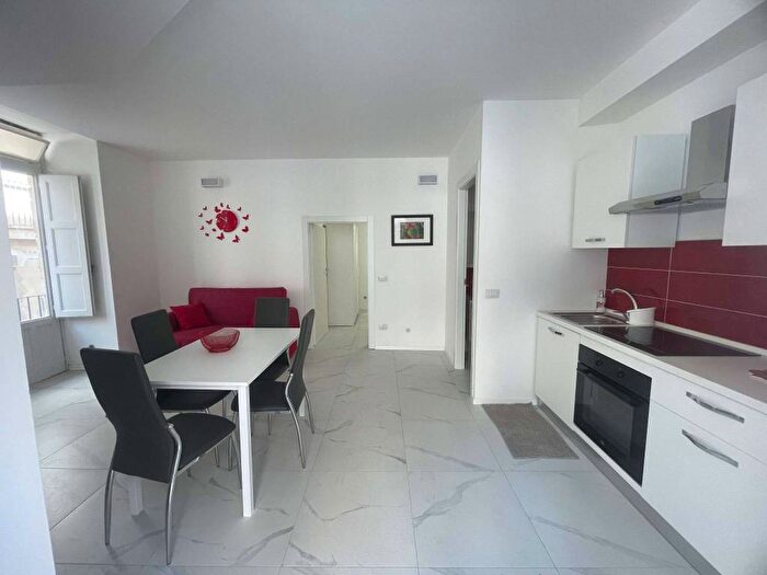 Appartamento bilocale in affitto in Via Giuseppe Garibaldi, Centro, Ragusa