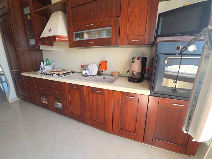 Appartamento bilocale in affitto in Via Alfonso Artiaco, Pozzuoli Alta, Pozzuoli