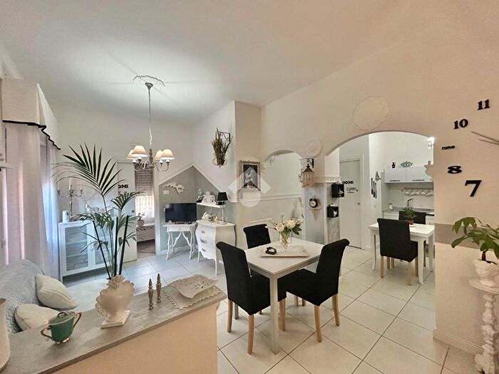 Appartamento trilocale in vendita in Via Enrico Mattei, Assisi