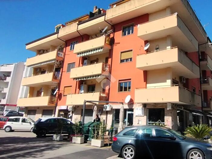 Appartamento trilocale in vendita in Via Leonardo da Vinci, Castrolibero