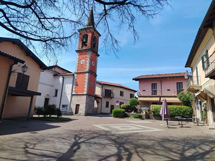 Appartamento bilocale in vendita in Piazza Parrocchiale, Galliate Lombardo