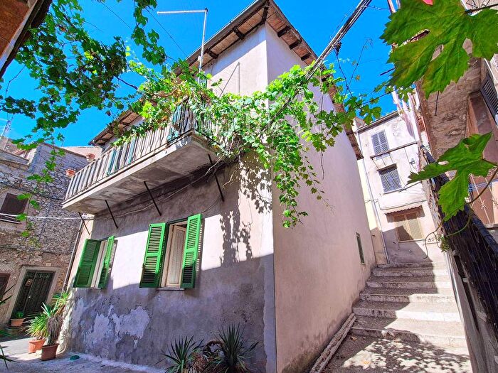 Casa con 5 locali in vendita in Via Porta Sant'Edistro, Sant'Oreste