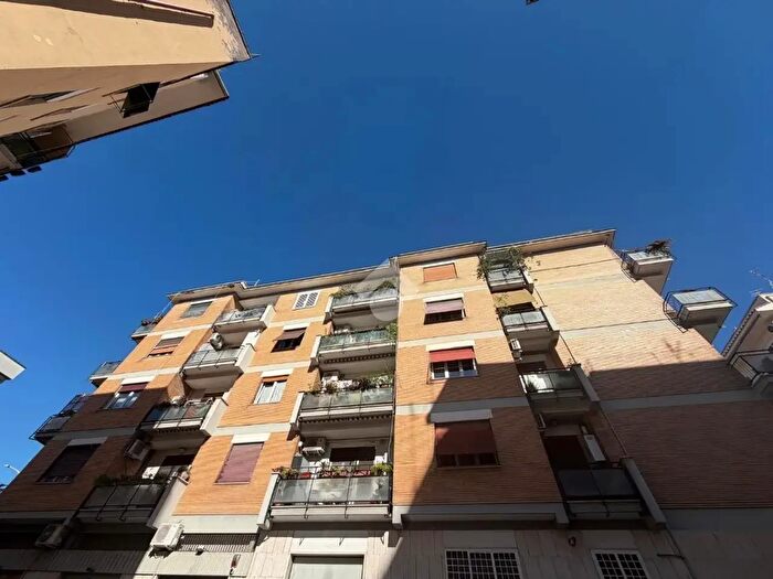 Appartamento bilocale in vendita in Via Salistri Crisostomo, Roma