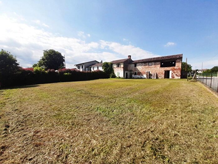 Casa con 6 locali in vendita in Via Lovara, Lovara Frasson Tognasca, Borgoricco