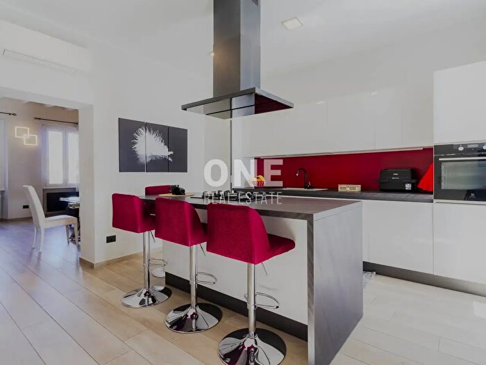 Appartamento con 5 locali in vendita in Via Giacomo Medici, Monza