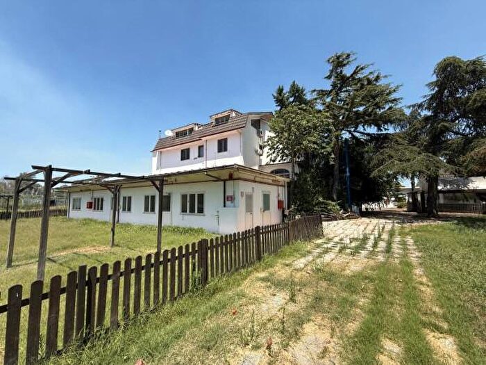 Casa in affitto in Via Teleclide, Roma