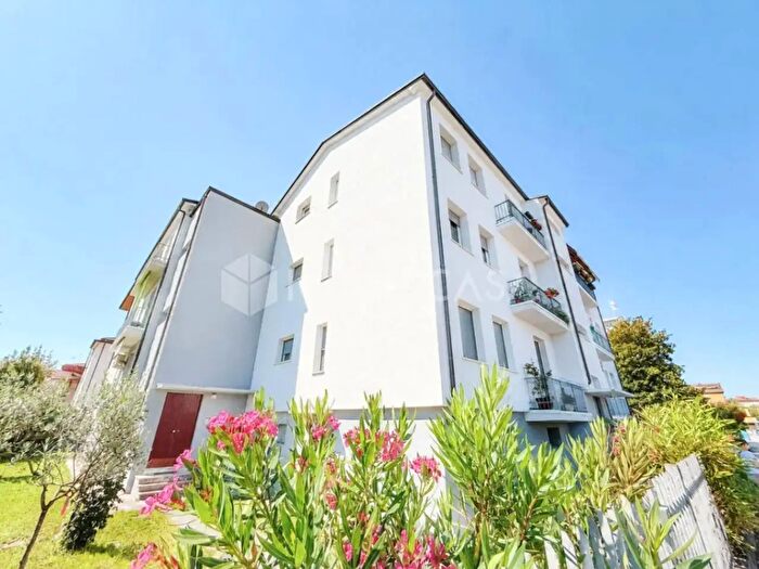 Appartamento con 7 locali in vendita in Via Giovanni Nicotera, Vicenza