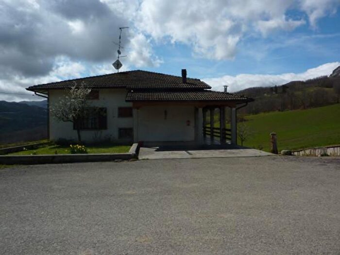 Casa con 5 locali in vendita in Via Campolungo, Villa Minozzo