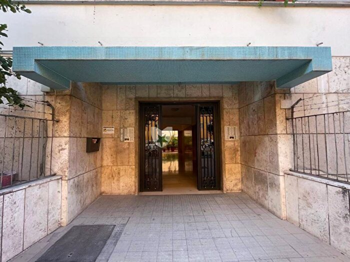 Appartamento trilocale in affitto in Via Statilio Ottato, Cinecittà, Roma